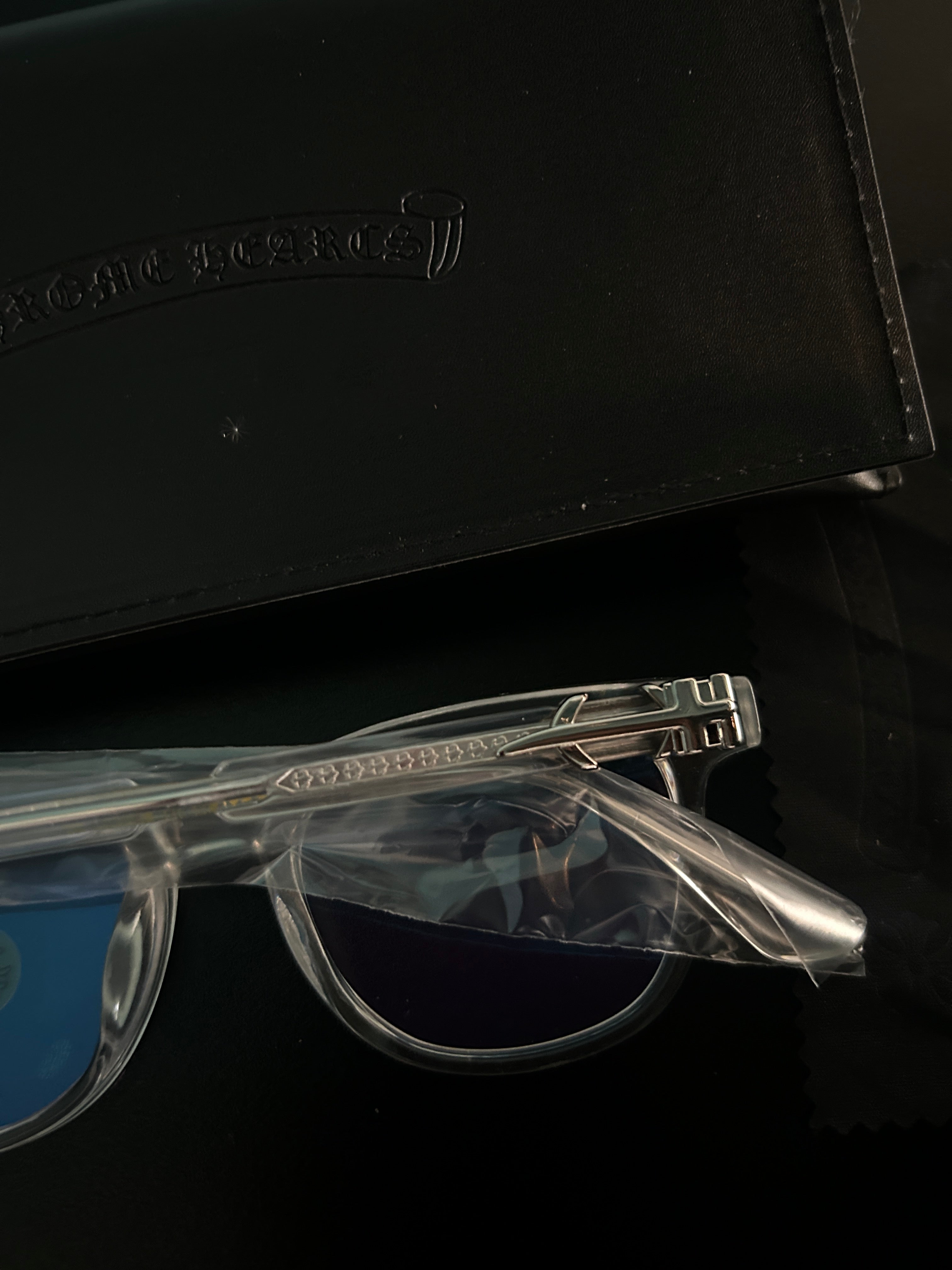 Chrome heart glasses - clear & silver badges