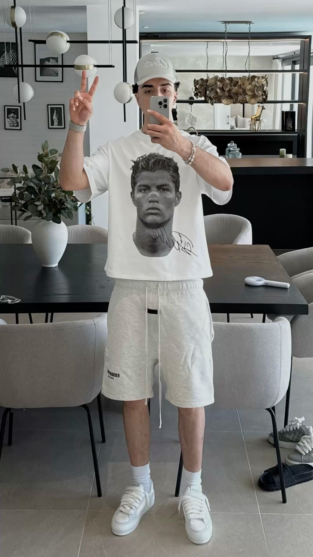 Ronaldo Graphic tee