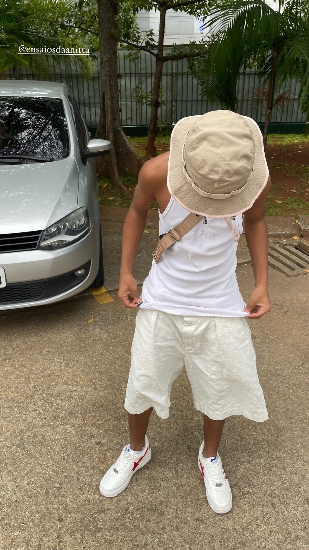 Nike apex dri-fit bucket hat peach