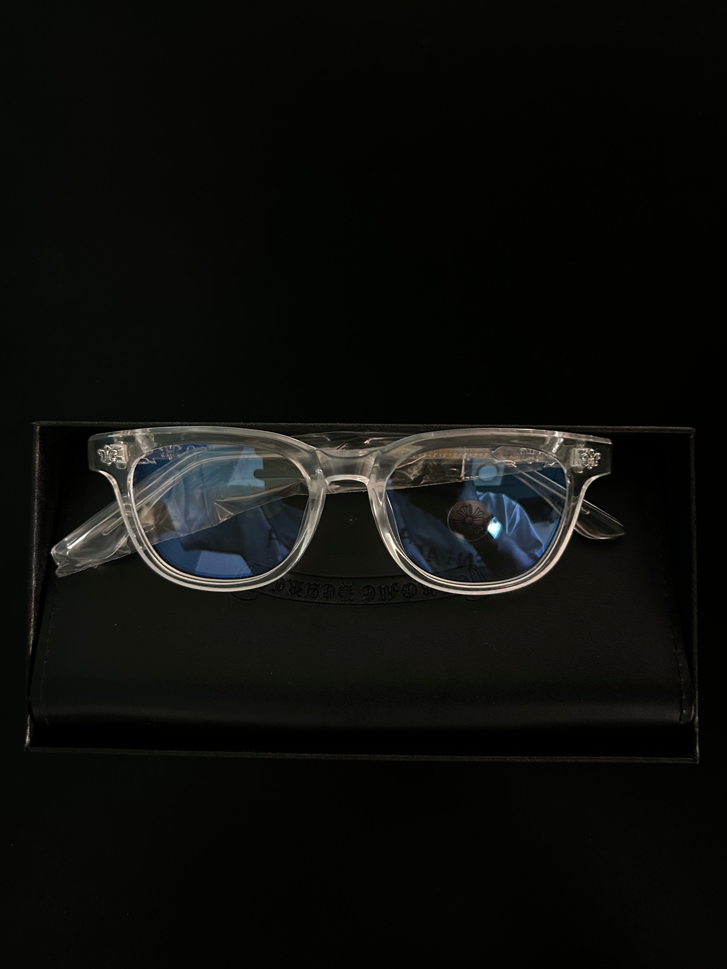 Chrome heart glasses - clear & silver badges